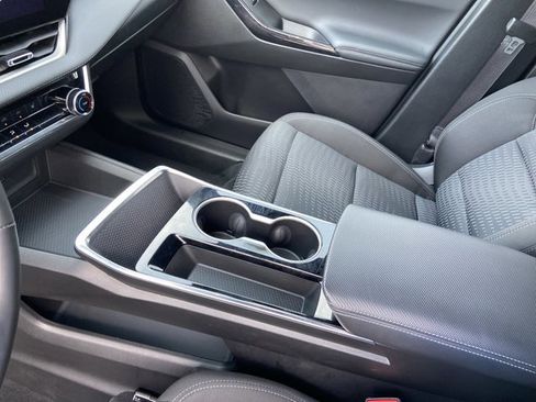 Used 2025 Chevrolet Equinox LT image 23