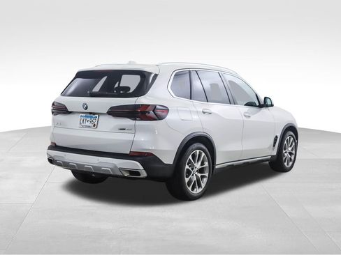 Certified 2024 BMW X5 xDrive40i w/ Premium Package image 5