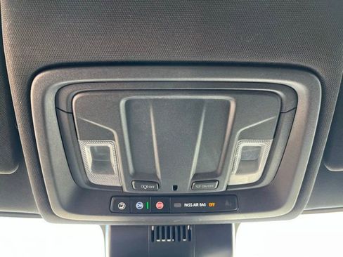 Used 2023 GMC Sierra 1500 AT4 image 28