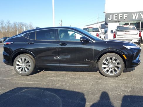 New 2026 Buick Envista Avenir image 3