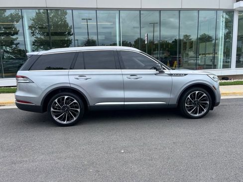 Used 2023 Lincoln Aviator Reserve w/ Equipment Group 201A AWD/4WD image 9