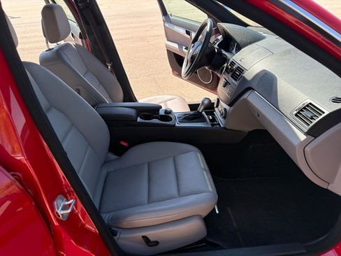 Used 2008 Mercedes-Benz C 300 4dr Sdn 3.0L Sport 4MATIC AWD image 36