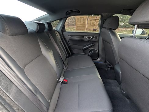 Used 2022 Honda Civic Sport image 25