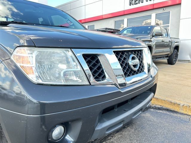 Used 2015 Nissan Frontier SV w/ SV Value Truck Package RWD image 4