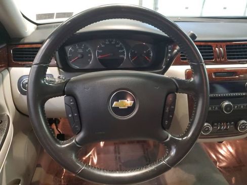 Used 2011 Chevrolet Impala LT image 16