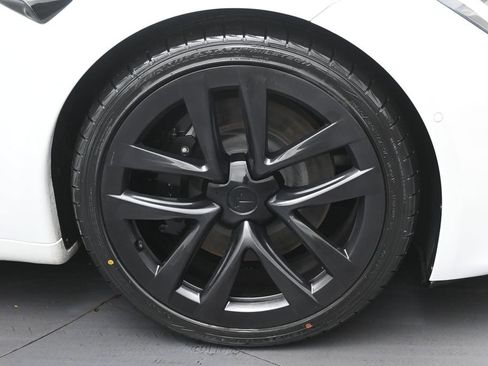 Used 2022 Tesla Model S Plaid AWD/4WD image 15