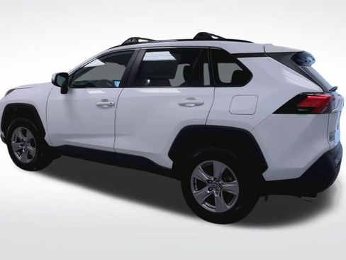 Used 2023 Toyota RAV4 XLE AWD/4WD image 19