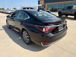 Used 2021 Lexus ES 250 w/ Premium Package AWD/4WD video 3