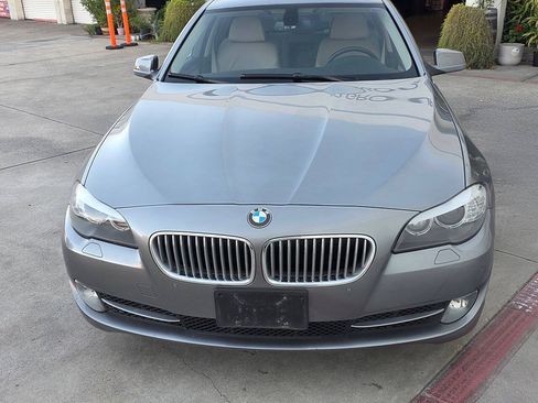 Used 2012 BMW 550i Sedan RWD image 4
