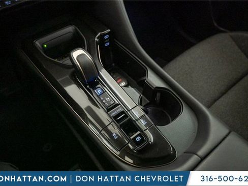 Used 2024 Toyota Crown XLE image 13