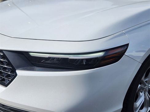 Used 2023 Honda Accord LX image 5