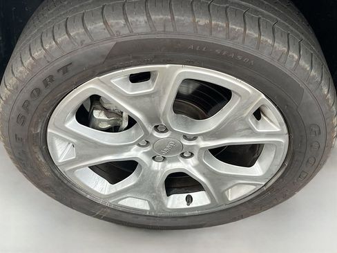 Used 2022 Jeep Renegade Limited AWD/4WD image 31
