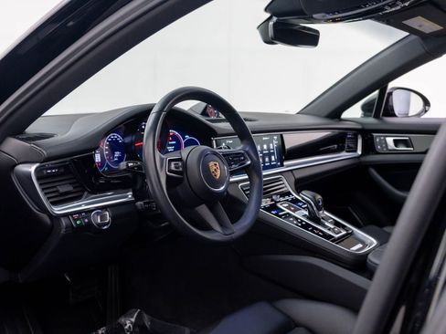 Certified 2023 Porsche Panamera 4 AWD/4WD image 4