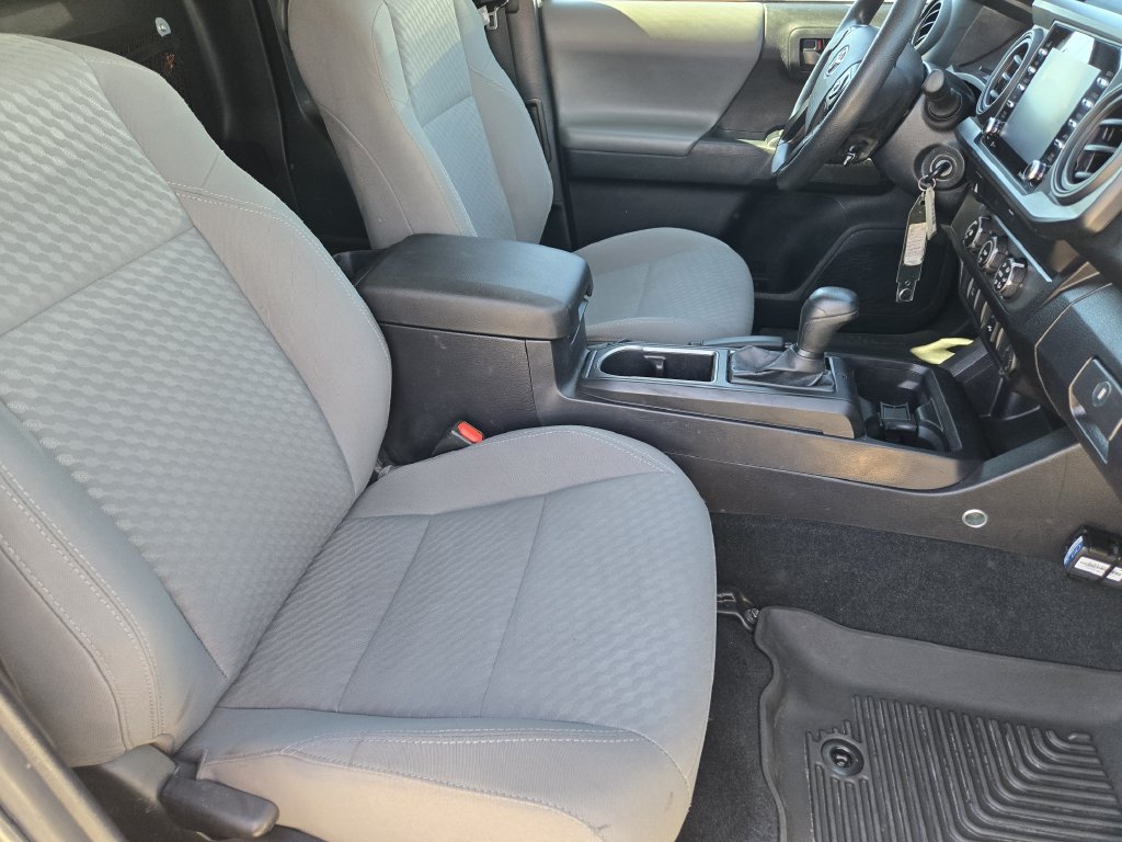 Used 2022 Toyota Tacoma SR RWD image 13