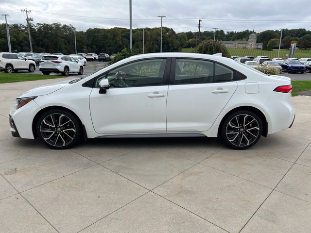Used 2022 Toyota Corolla SE FWD image 4
