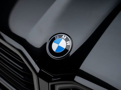 Used 2023 BMW XM w/ M Driver's Package AWD/4WD image 13