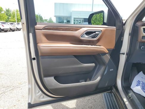 Certified 2021 Chevrolet Suburban High Country AWD/4WD image 26