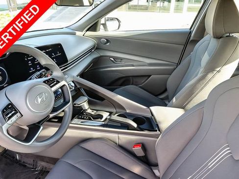 Certified 2024 Hyundai Elantra SEL FWD image 21