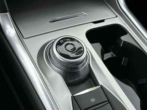 Used 2021 Ford Explorer XLT w/ Equipment Group 202A image 17