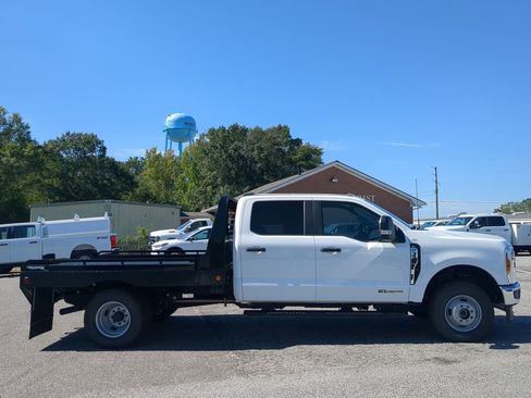 New 2025 Ford F350 XL w/ XL Chrome Package image 2