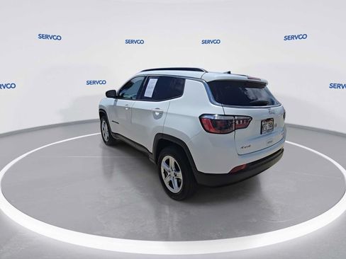 Used 2023 Jeep Compass Latitude AWD/4WD image 7