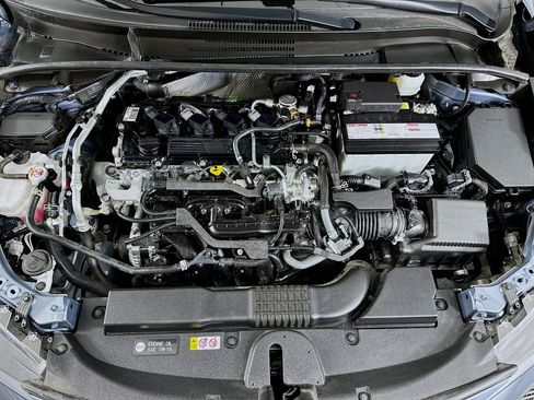 Used 2022 Toyota Corolla SE w/ SE Premium Package image 31