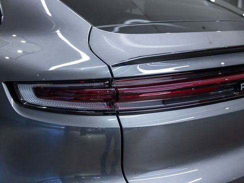 Certified 2025 Porsche Cayenne Coupe AWD/4WD image 21