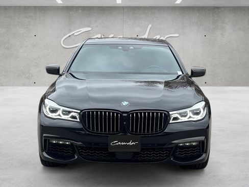 Used 2018 BMW 750i image 21