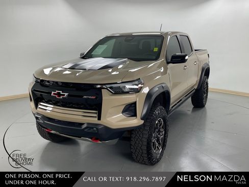 Used 2023 Chevrolet Colorado ZR2 w/ ZR2 Convenience Package III image 1