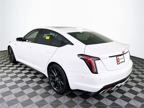 Used 2025 Cadillac CT5 V image 6