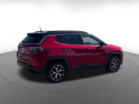 Used 2025 Jeep Compass Limited AWD/4WD image 12