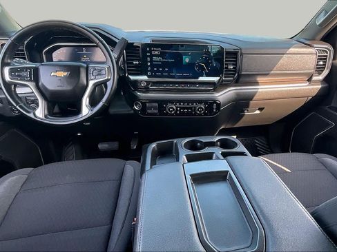 Used 2025 Chevrolet Silverado 1500 LT RWD image 16