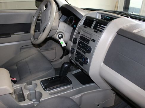 Used 2009 Ford Escape XLT FWD image 26