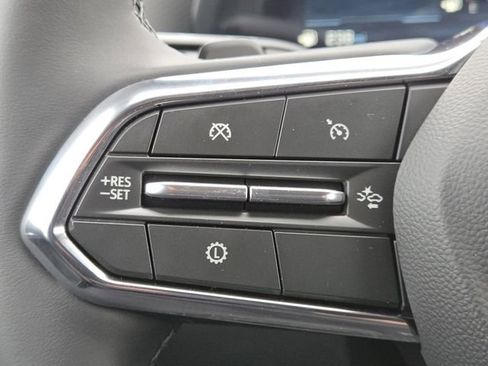 New 2026 Chevrolet Equinox LT FWD image 12