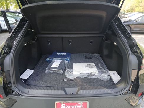 New 2026 Volkswagen ID.4 Pro RWD image 22