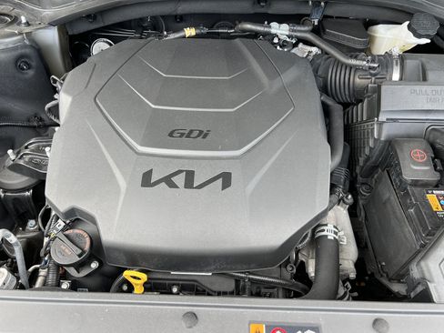 Used 2022 Kia Telluride S FWD image 36
