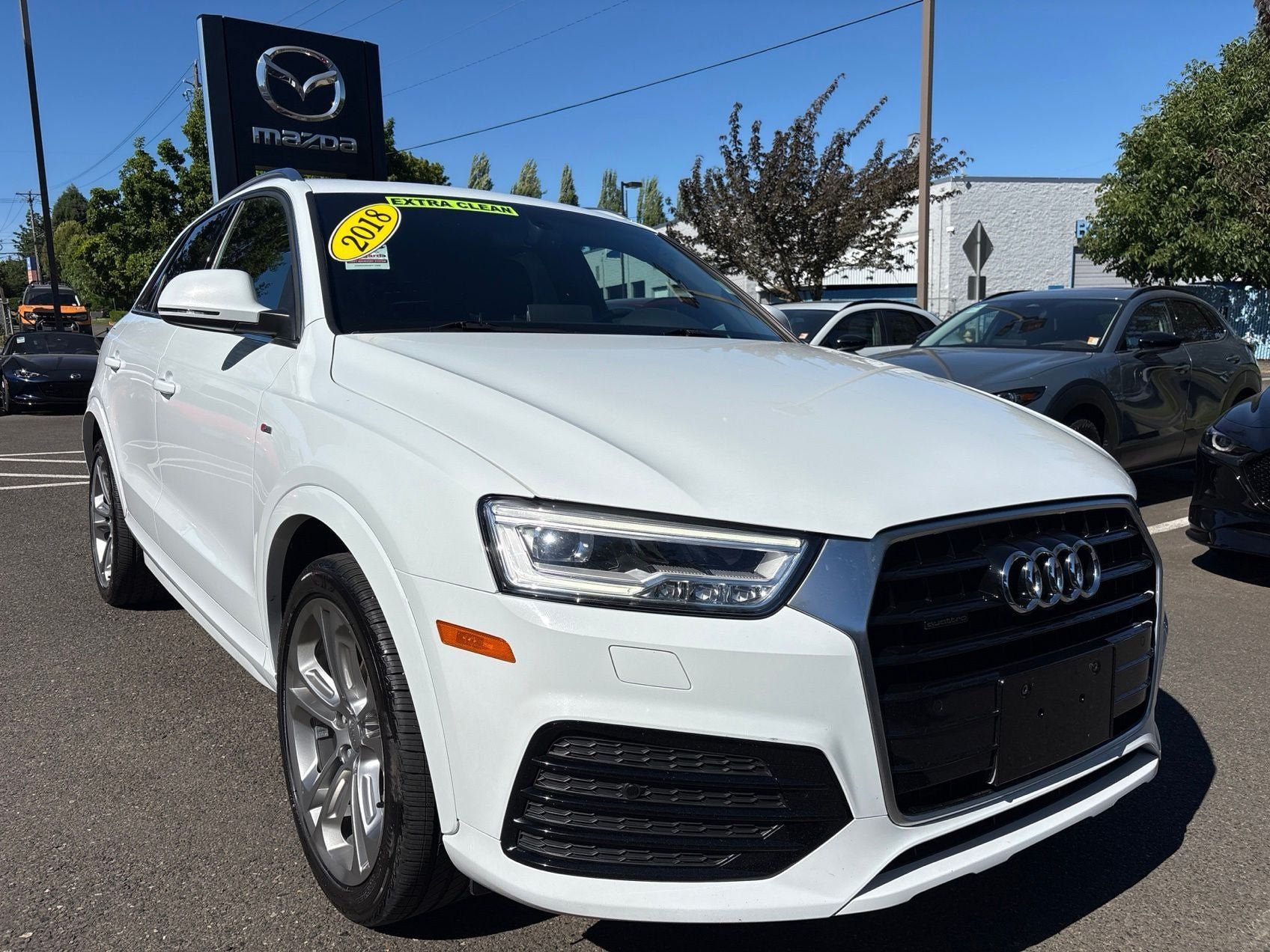 Used 2018 Audi Q3 2.0T Premium Plus w/ Premium Plus Package AWD/4WD image 4
