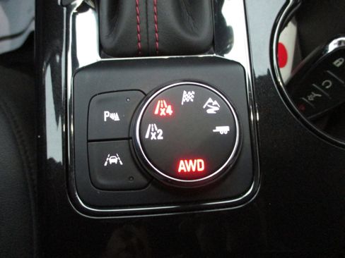 Used 2023 Chevrolet Blazer RS w/ Driver Confidence II Package image 23