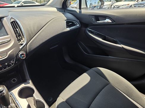 Used 2016 Chevrolet Cruze LT w/ Convenience Package FWD image 39