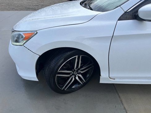 Used 2017 Honda Accord Sport image 32