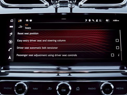 Used 2022 Bentley Bentayga image 75