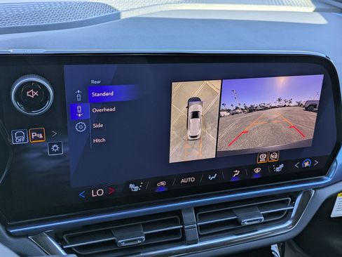 Used 2026 Chevrolet Equinox EV LT w/ LPO, All-Weather Mat Package image 17