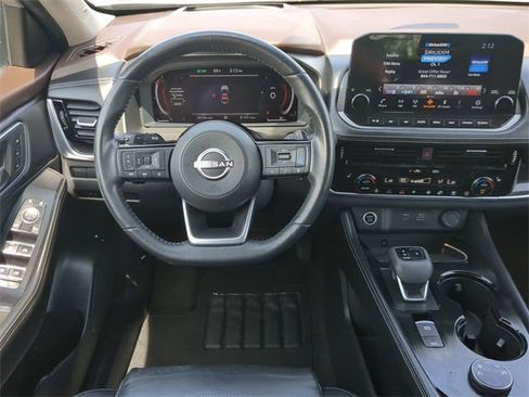 Used 2023 Nissan Rogue Platinum w/ Platinum Premium Package image 15