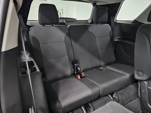 Used 2019 Chevrolet Traverse LT FWD image 29
