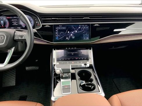 Certified 2025 Audi Q8 Premium Plus image 6