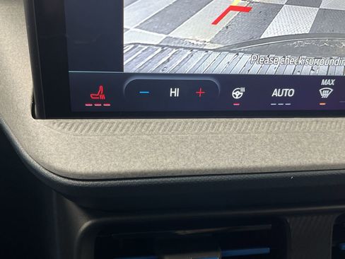 New 2025 Ford Maverick XLT w/ XLT Luxury Package image 21