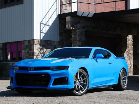 Used 2022 Chevrolet Camaro ZL1 image 18