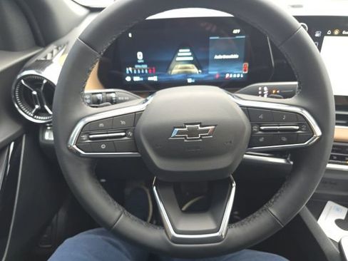 New 2026 Chevrolet Equinox ACTIV w/ Convenience Package III image 17