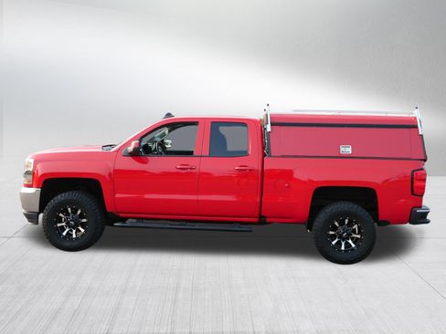 Used 2017 Chevrolet Silverado 1500 LT w/ All Star Edition AWD/4WD image 4