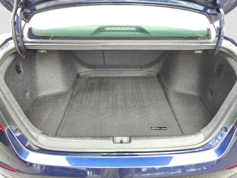 Used 2019 Honda Accord Touring image 19